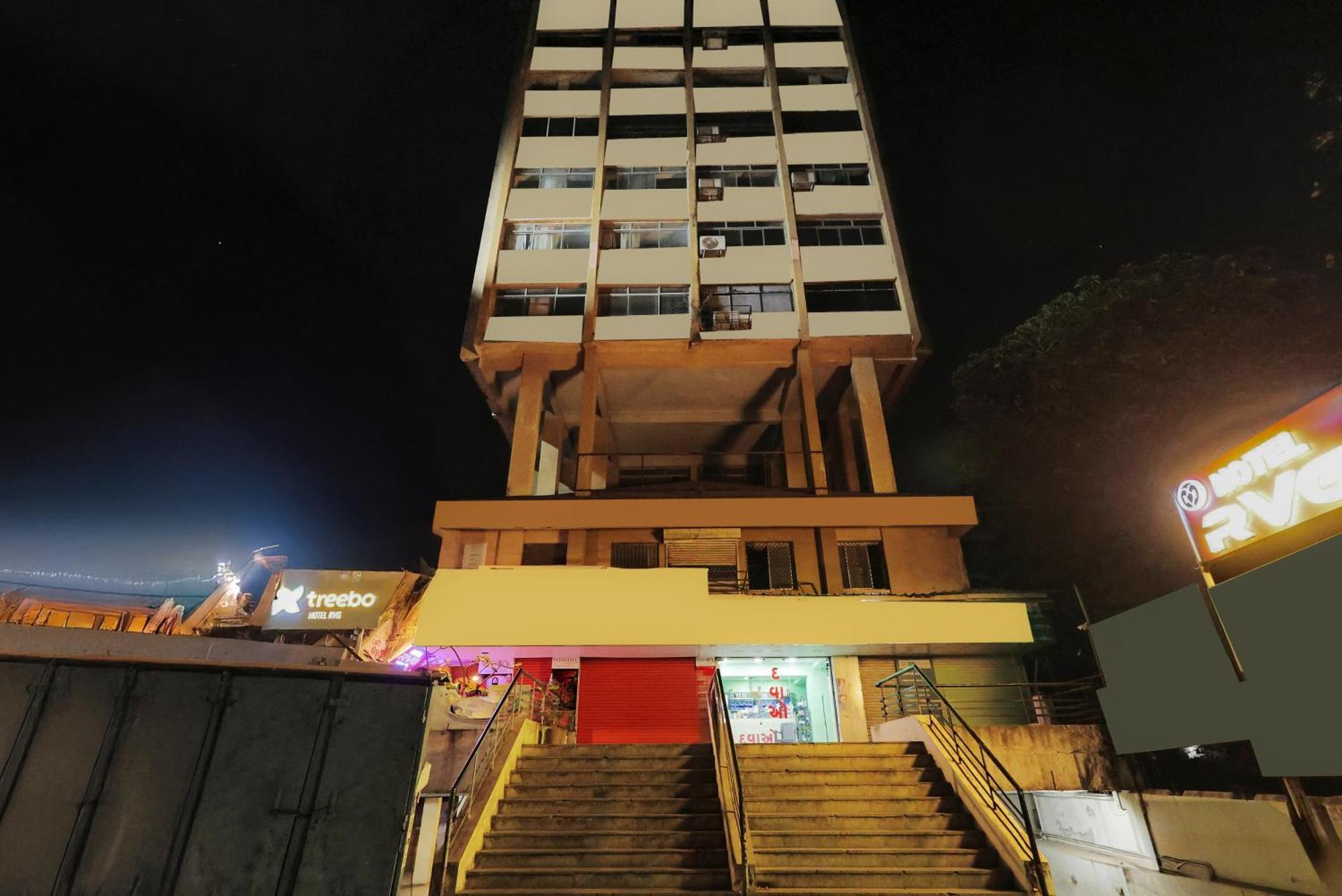 Treebo Rvg Hotel Vadodara Luaran gambar